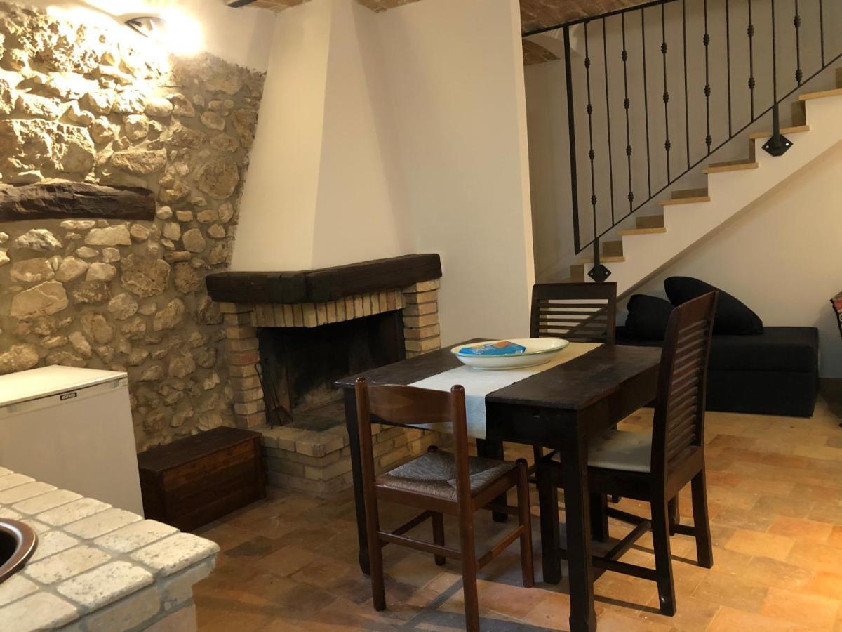 Il Minotauro B&B A 5 Minuti Da Popoli Vittorito Eksteriør billede