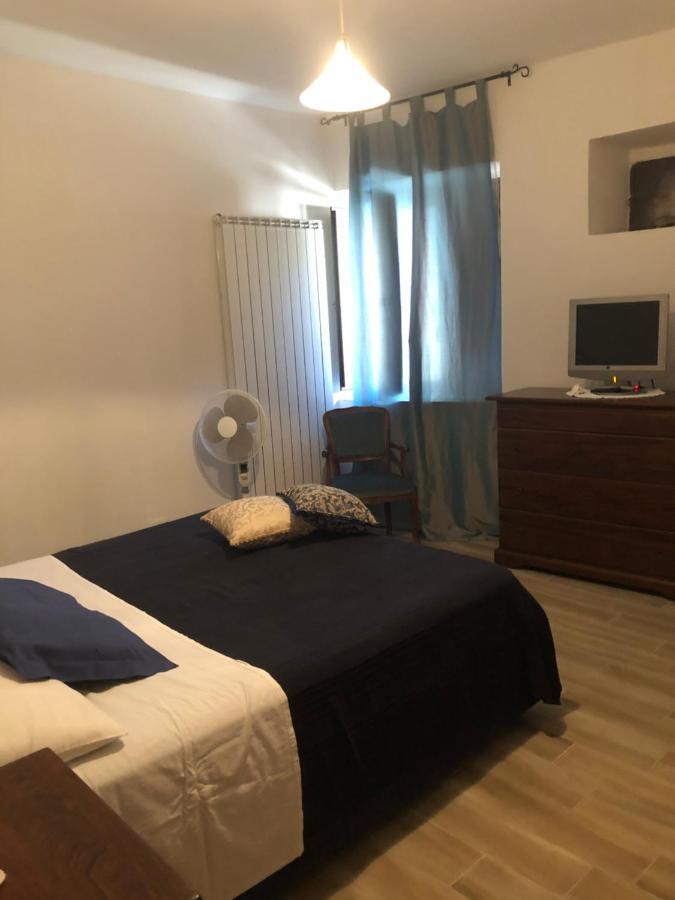 Il Minotauro B&B A 5 Minuti Da Popoli Vittorito Eksteriør billede